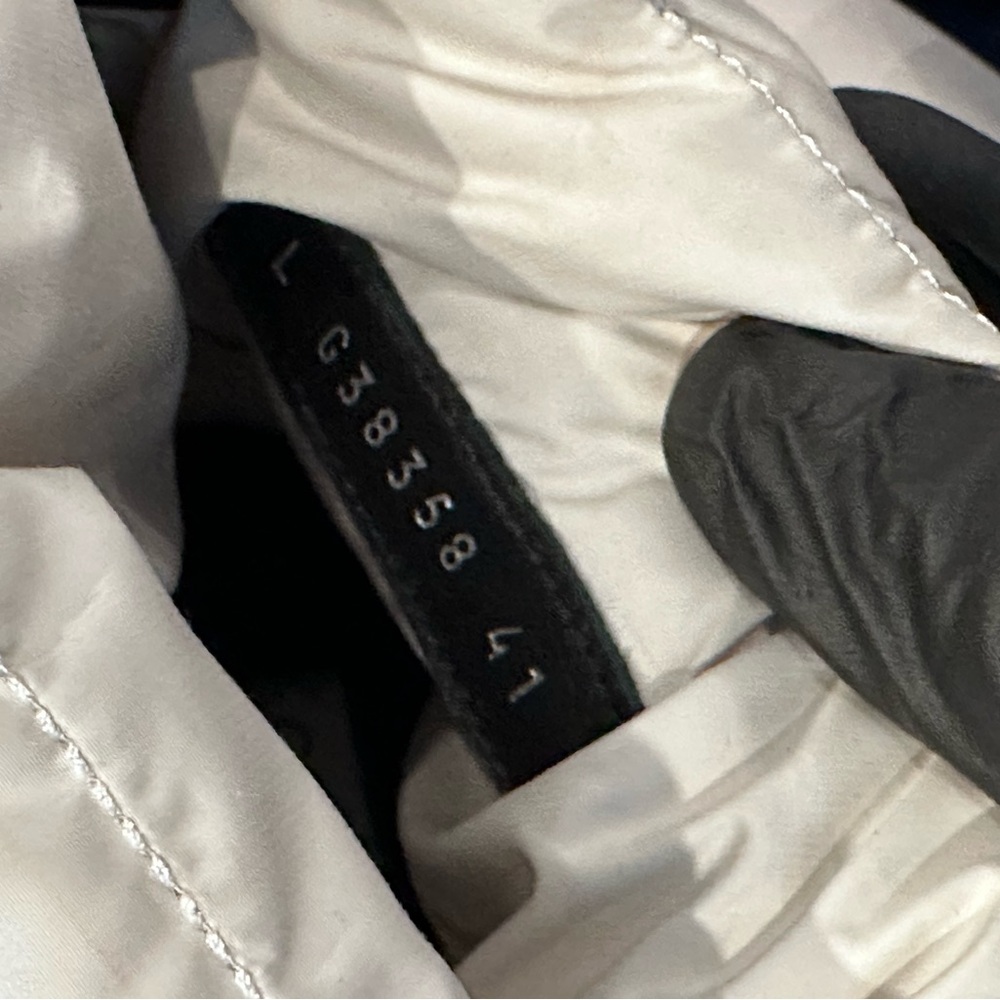 Chanel winter boots - Picture 7 of 11
